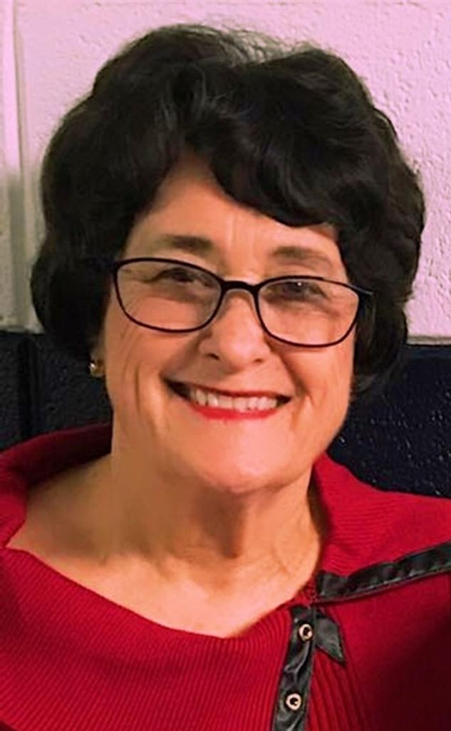 Dolores Davis Walden Profile Photo