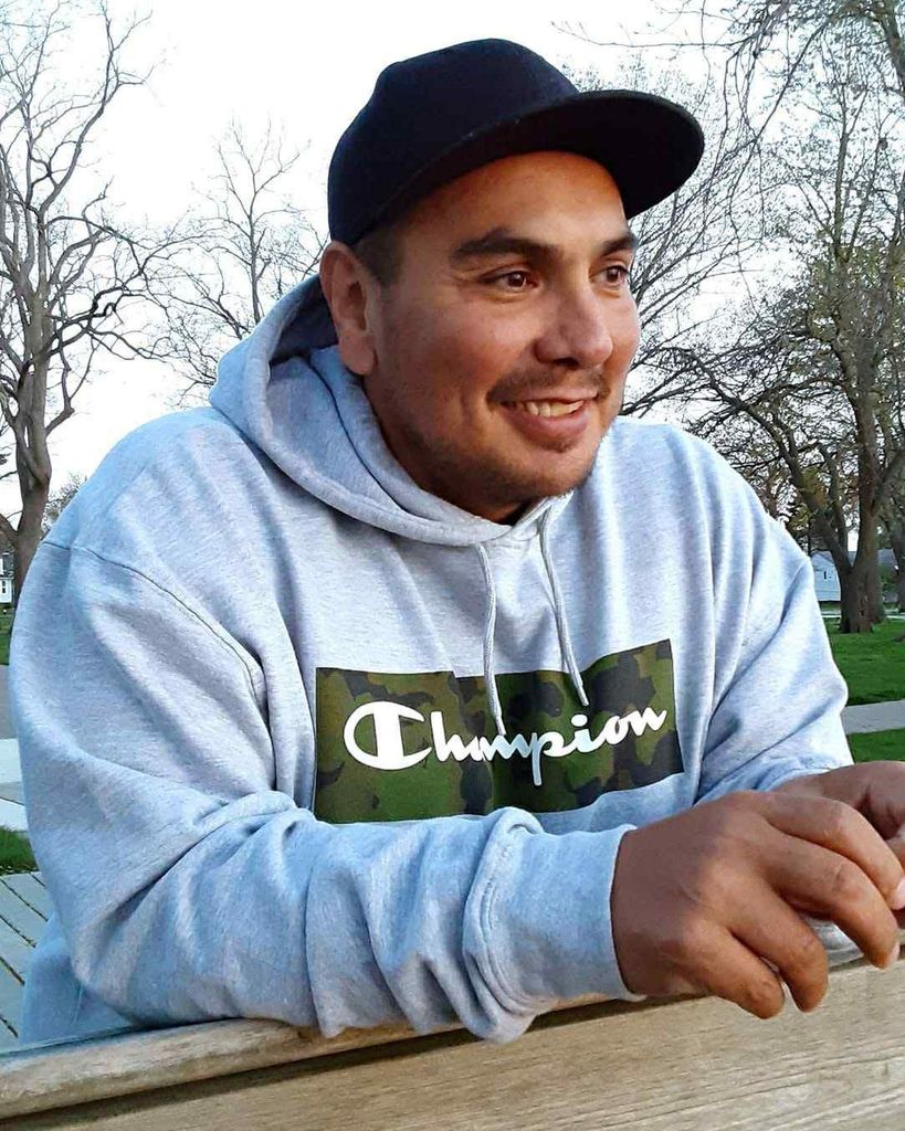Ernesto Chavez Profile Photo