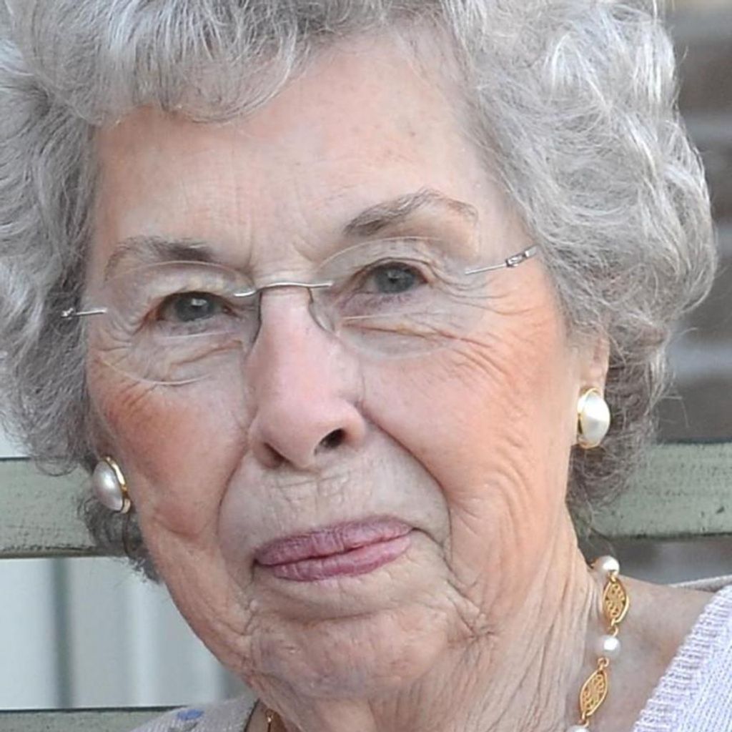 Verna L McMahan