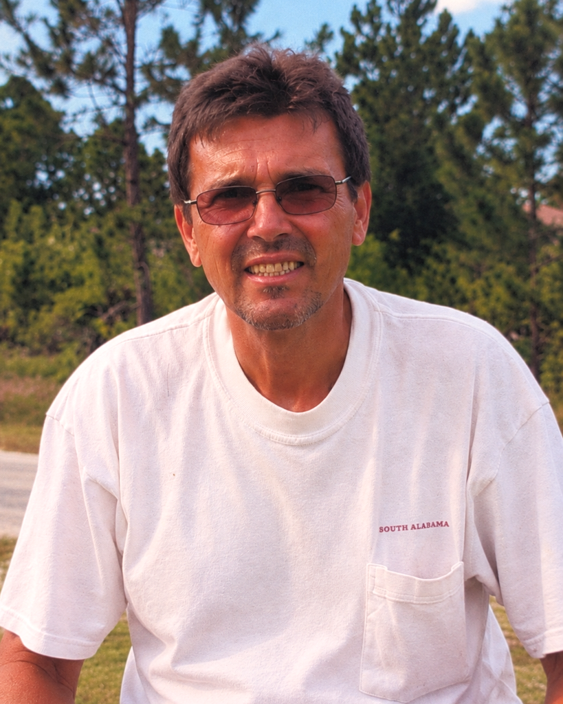 Wayne Fernand Bell Profile Photo