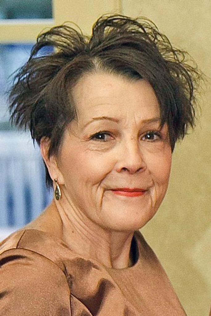 Rose Elaine (Leopold) Henneke