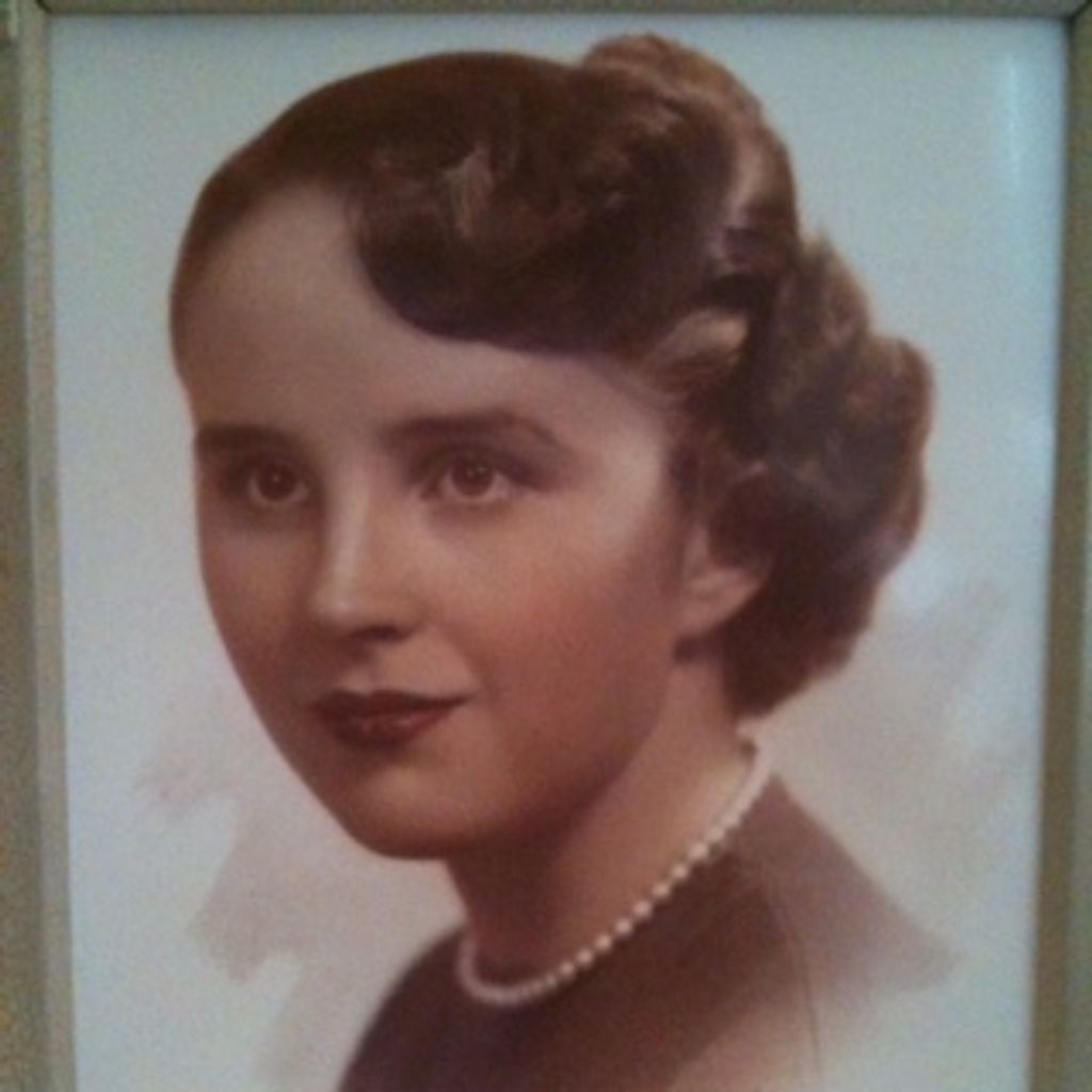 Lois Stevenson Profile Photo