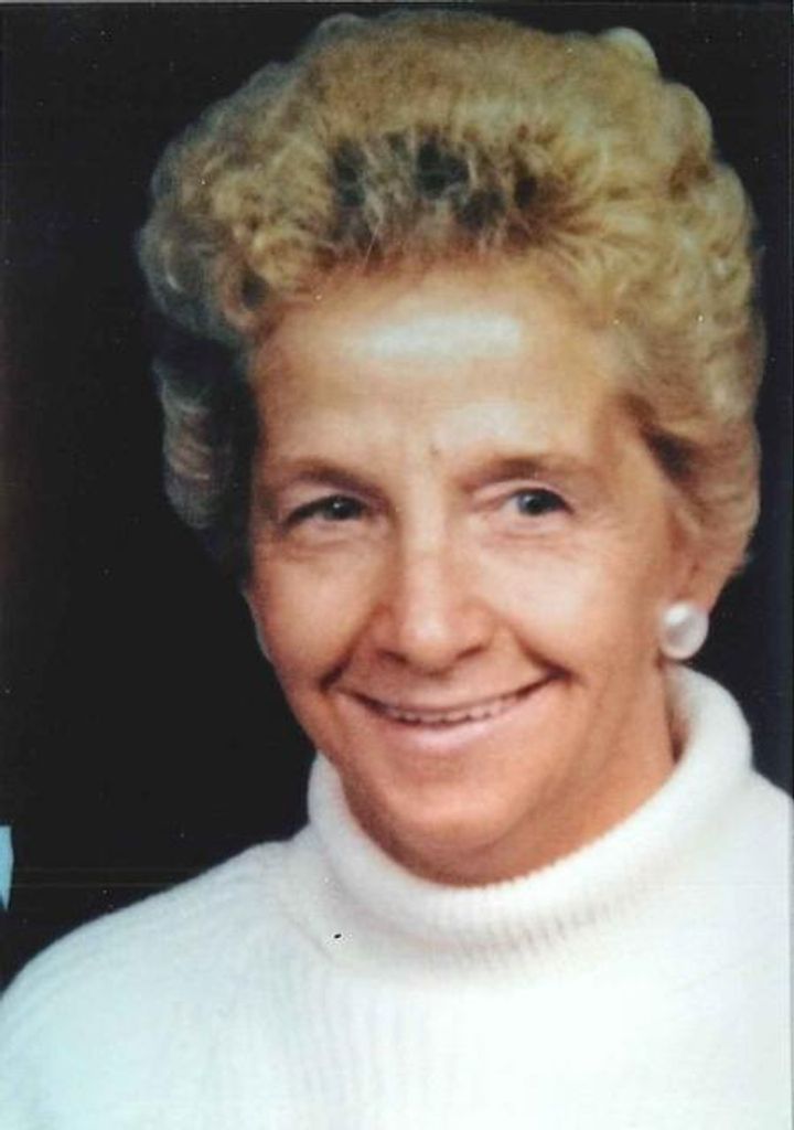 Mary Ellen (Duckie) Holder Profile Photo