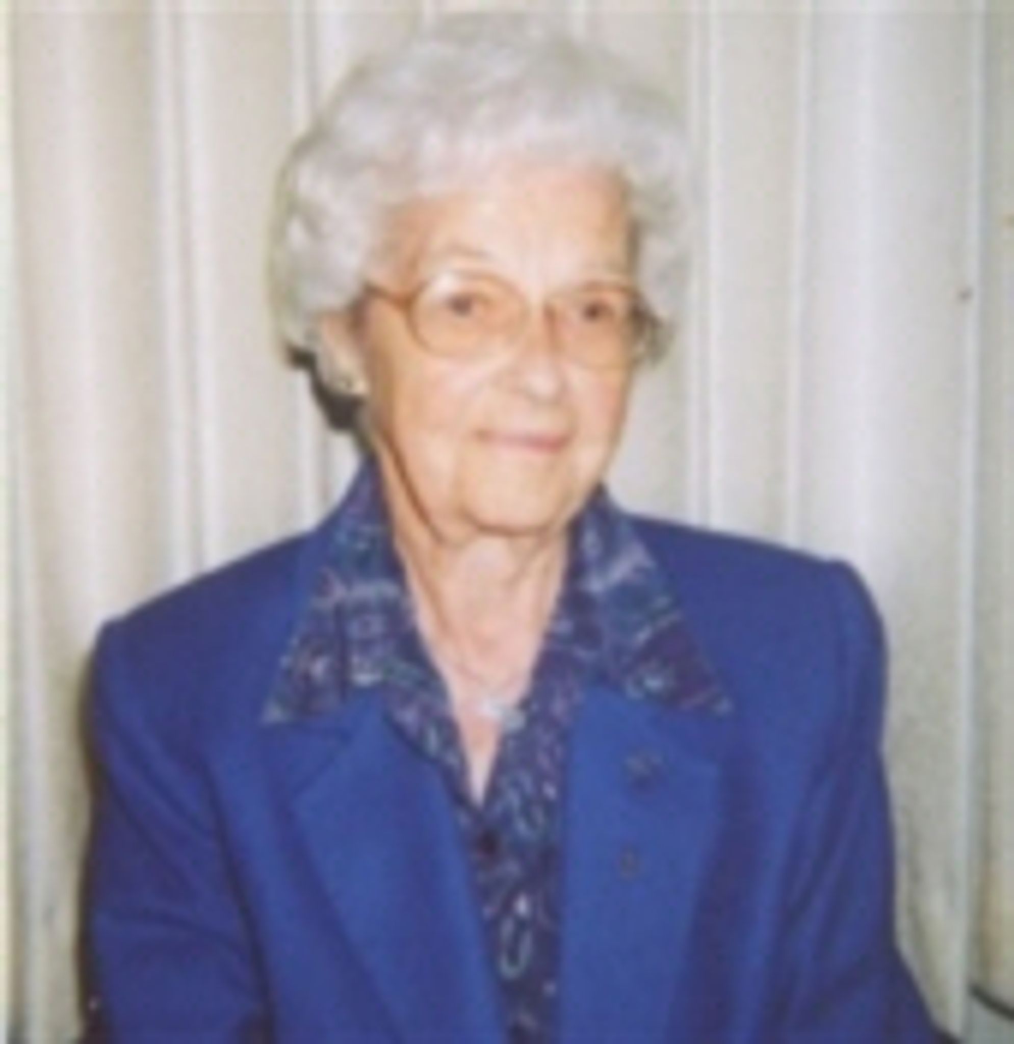 Gladys B. Ludewig photo gallery image 1 of 2