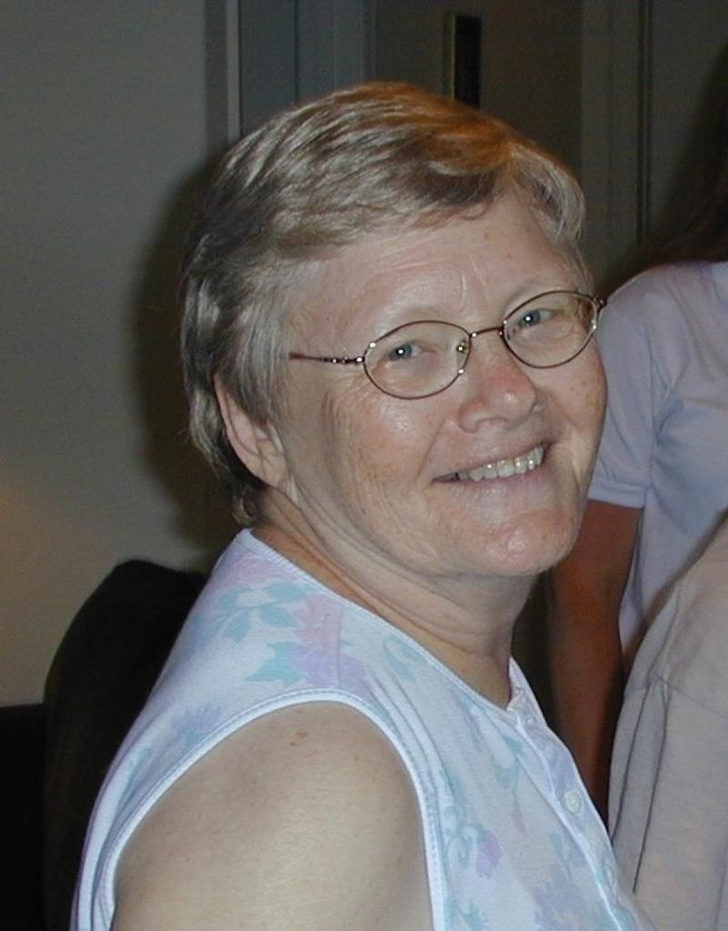 Carol Robson Profile Photo