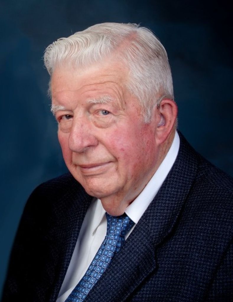 Warren Ashton