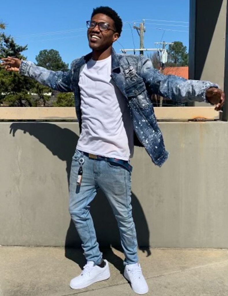 Dontaevious K. Henry Profile Photo