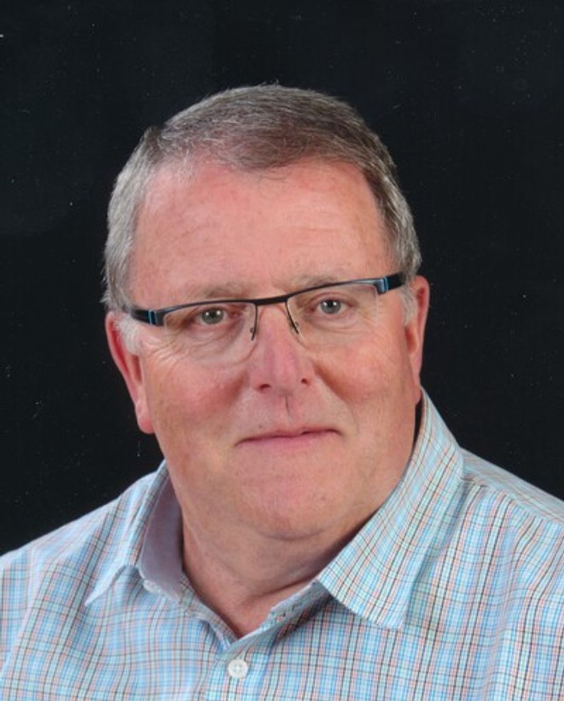 Graeme Lewis King