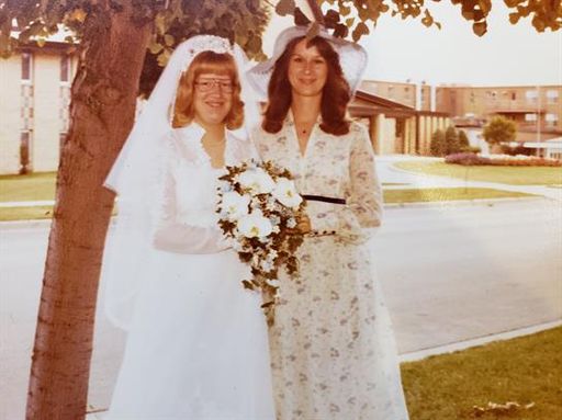 Dorinne Thompson photo gallery thumbnail 1 of 4