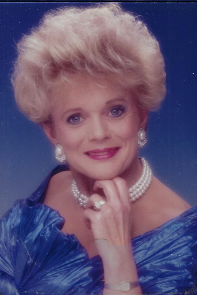 Jackie Lou Holladay Profile Photo