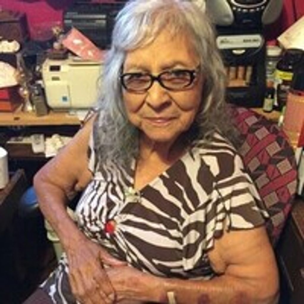 Rosa Flores Esquivel
