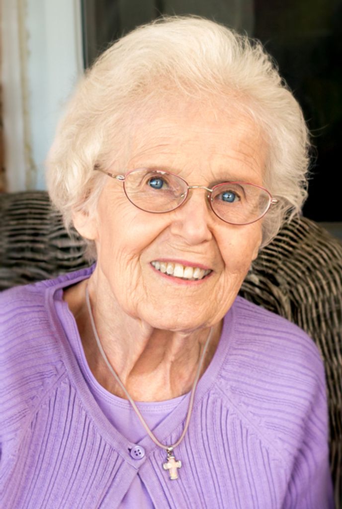 Helen Elizabeth (Gentry) Saunders