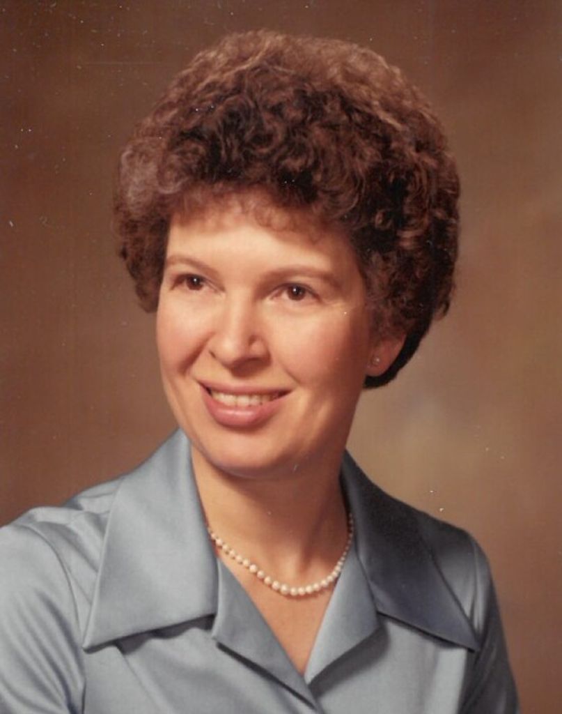 Judith Lynn (Piero)  Keevil