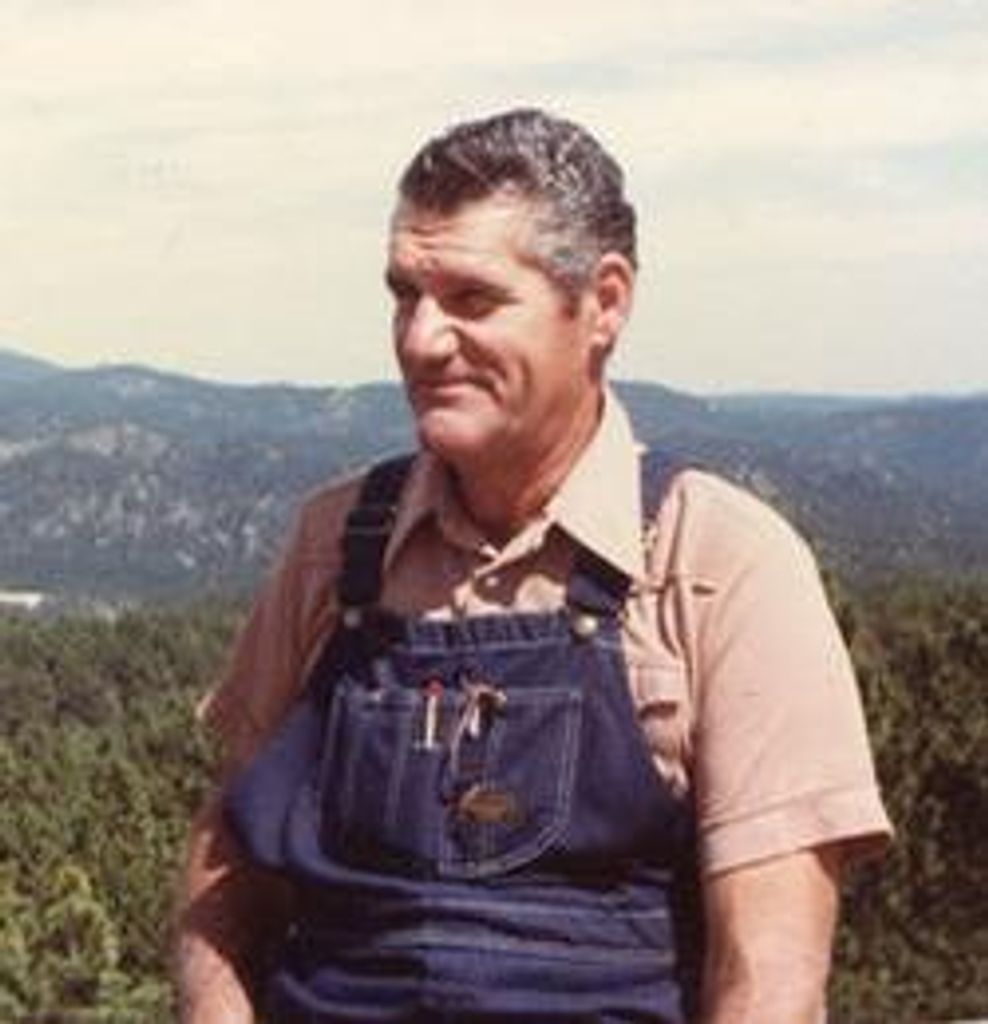 Kenneth W "Kay" Mcconnell