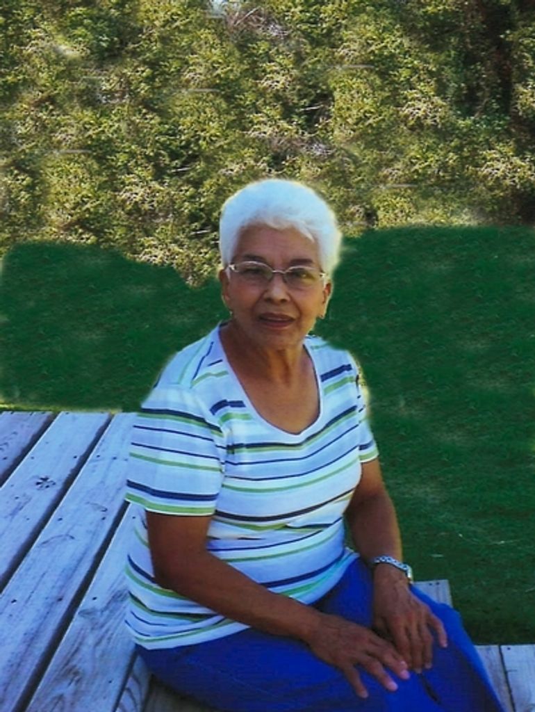 Aurora "Gloria" Coronado Profile Photo