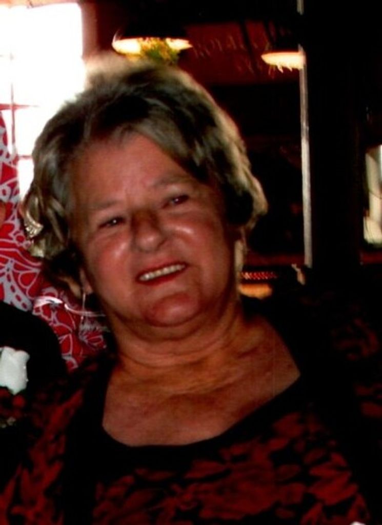 Charlett Poe Profile Photo