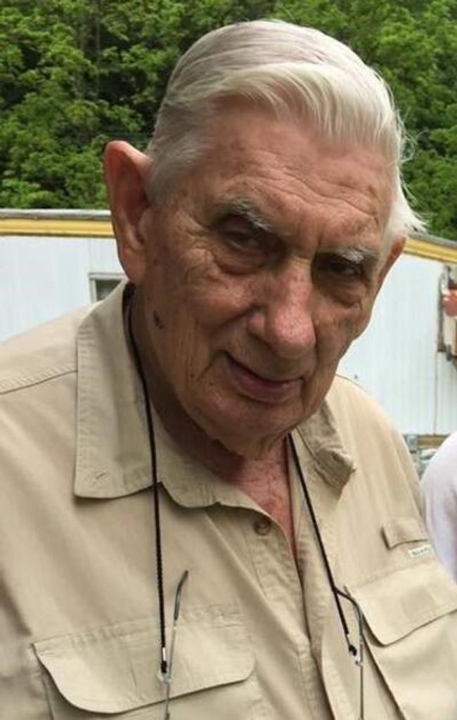 Arthur "Artho" Castle Profile Photo