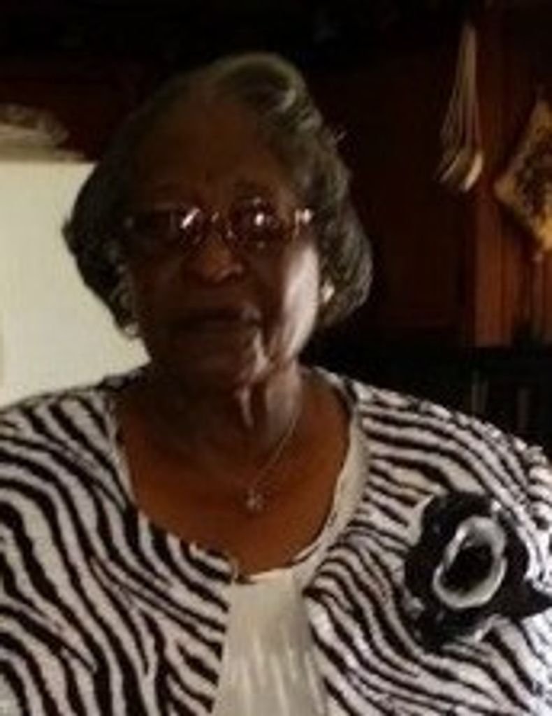 Minnie Mae Holland Profile Photo