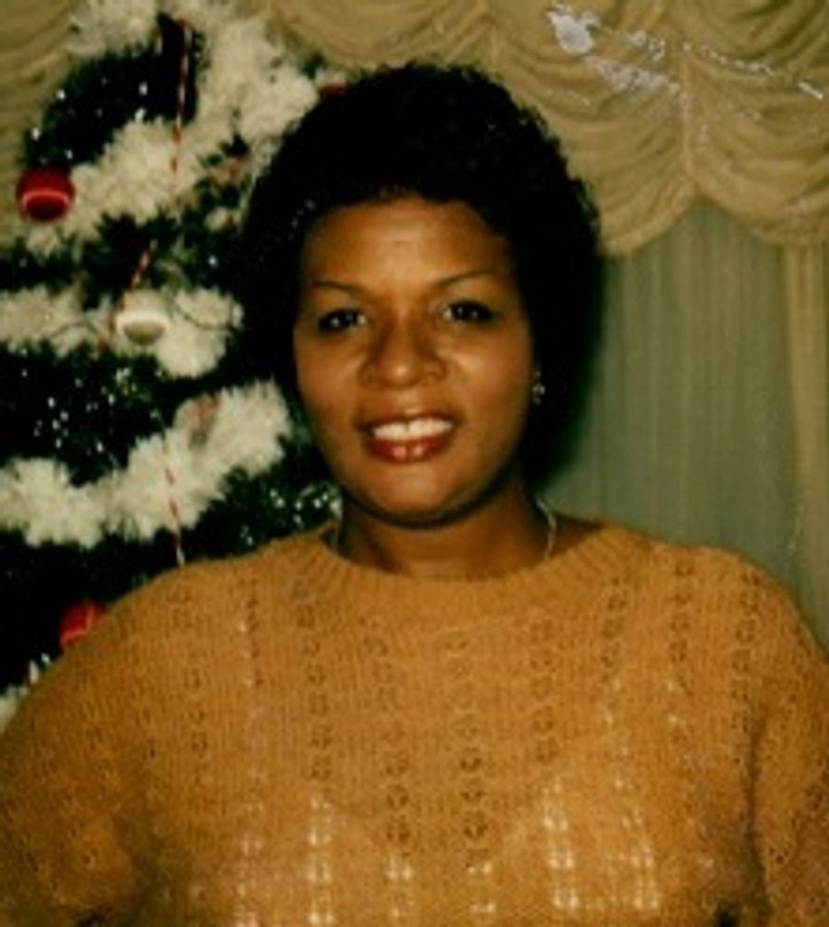 Delores (Hines)  Smith