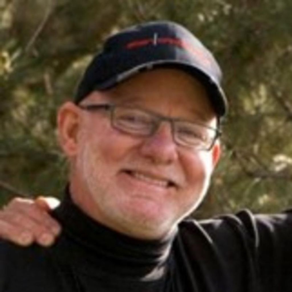 Robert Barneson Sloan Profile Photo