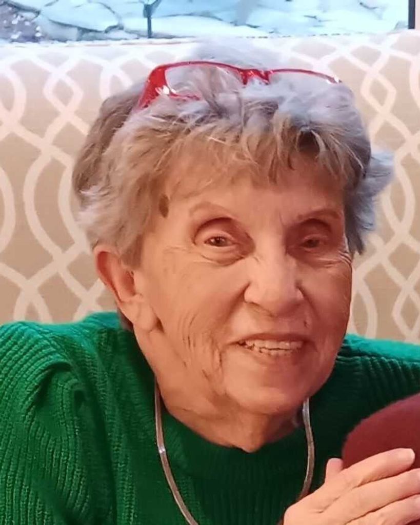 Mary L Reynolds Profile Photo