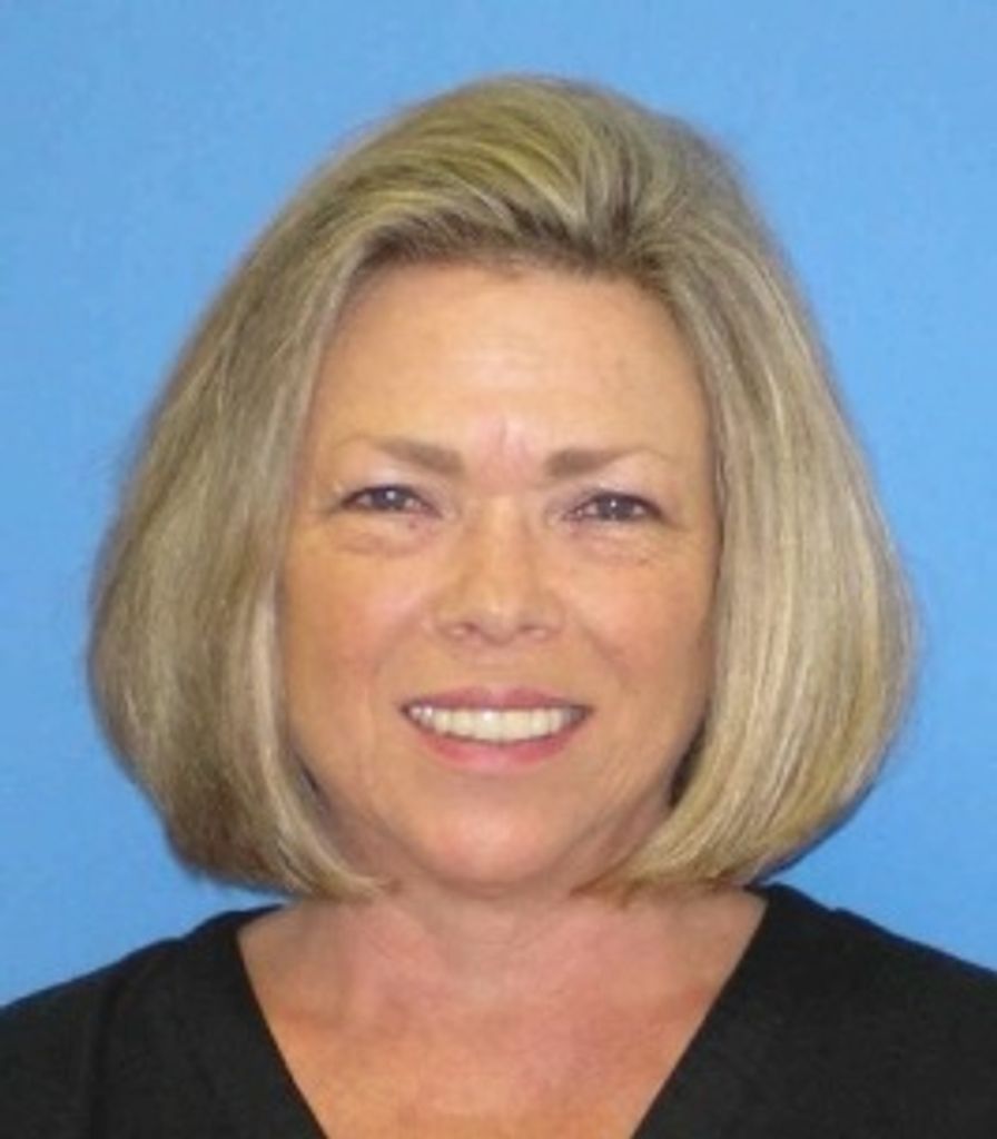 Carol Arnold (Woodlee) Profile Photo