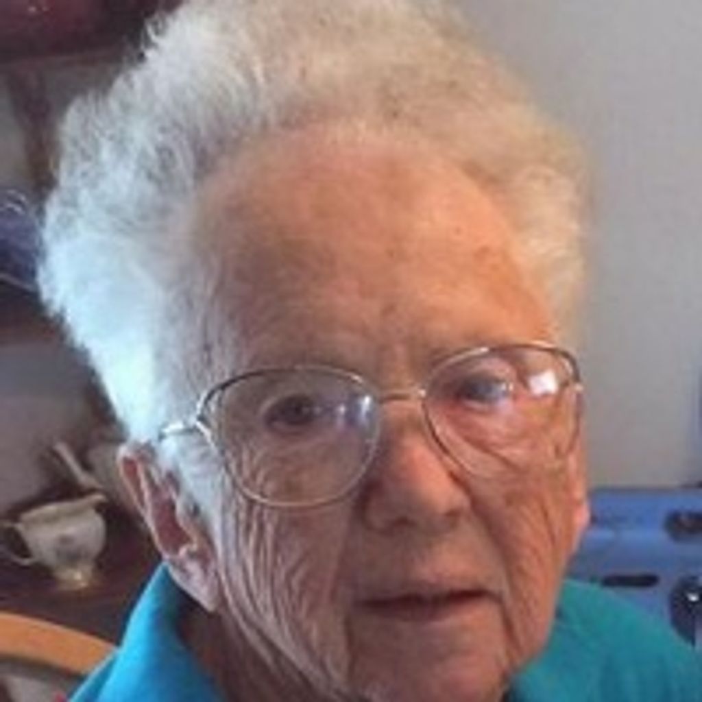 Helga Adams