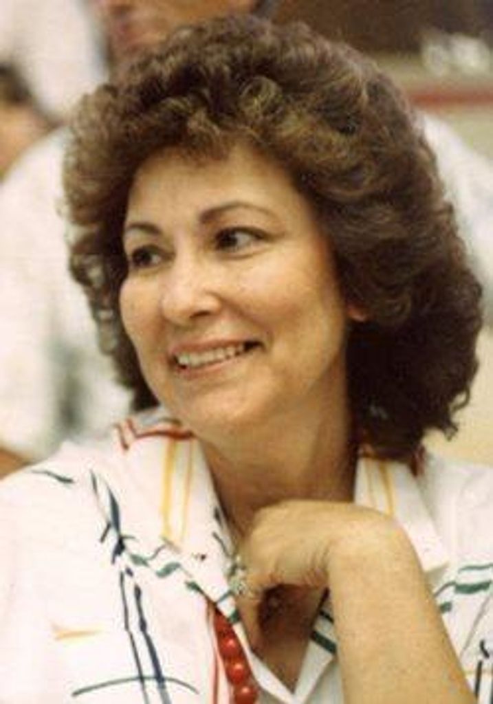 Elena Buckler