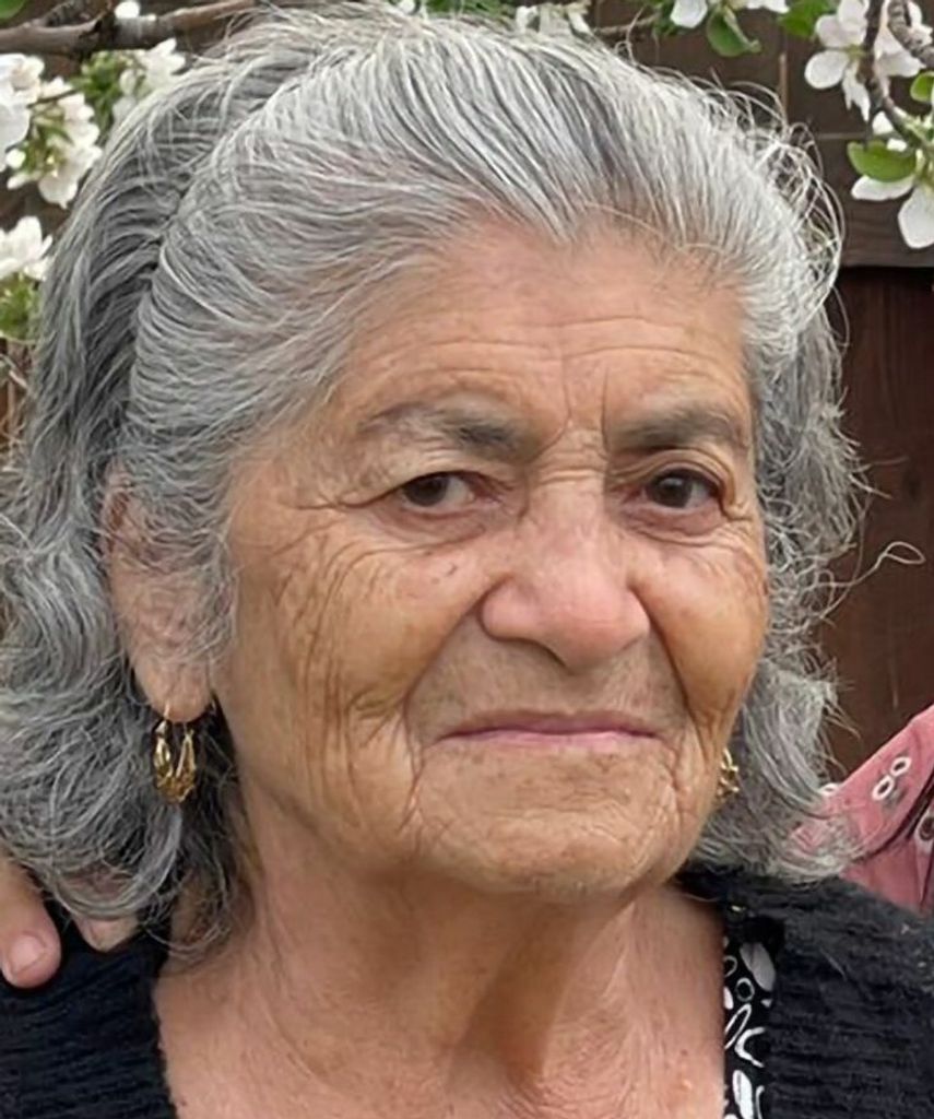 Zoila Uribe De Salomon