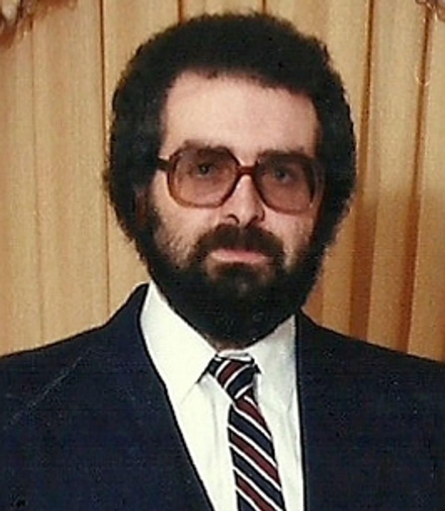 Robert  Oliveira