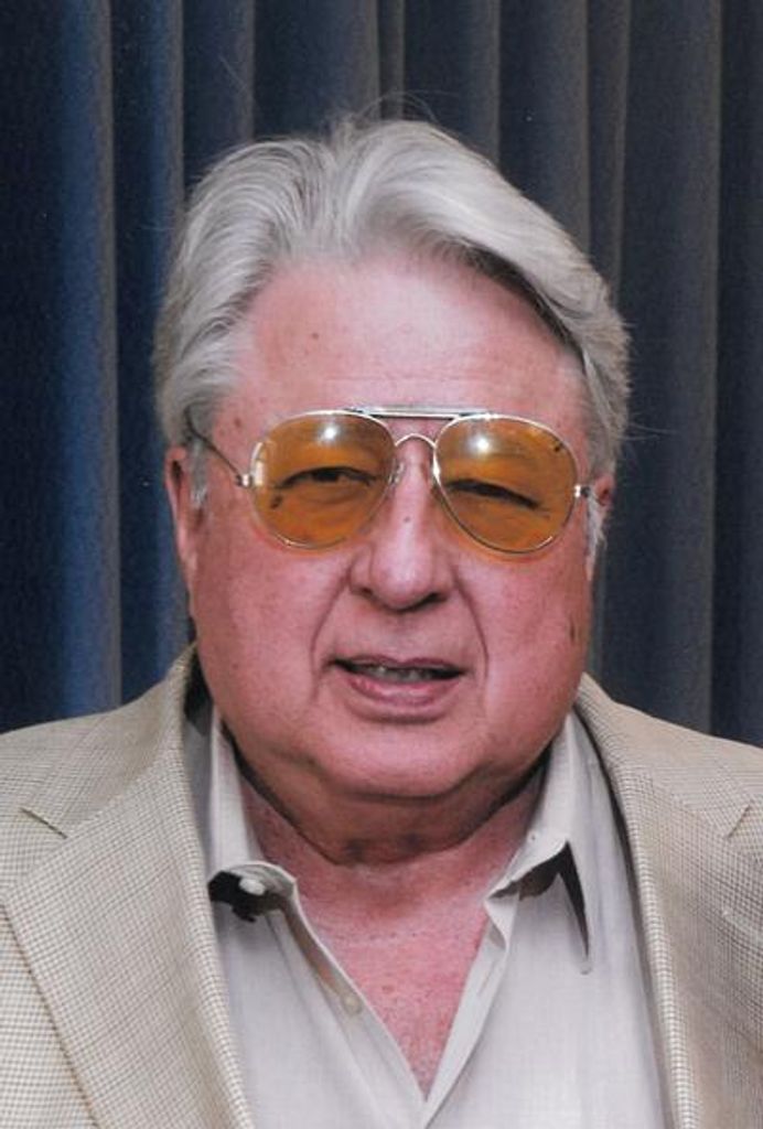 Robert W. Schmeltzer