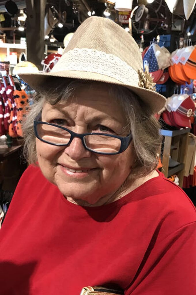 Elizabeth "Beth" Faulkner Garrett