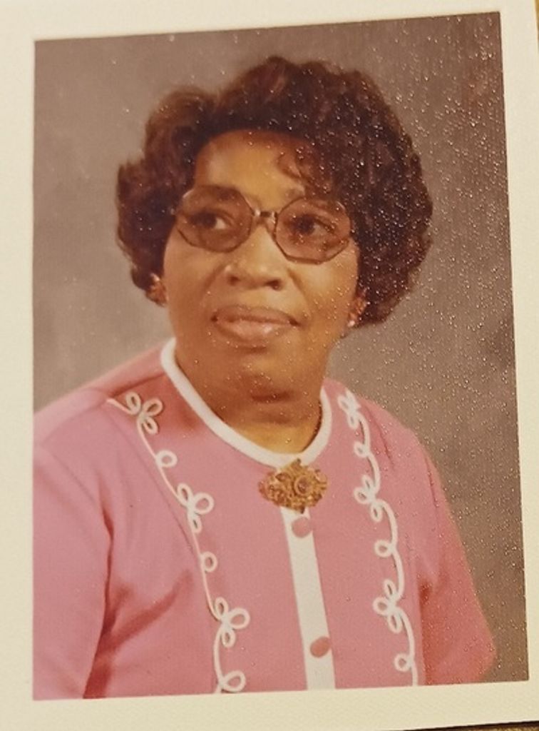 Maxine Alberta Simms-Lee Profile Photo