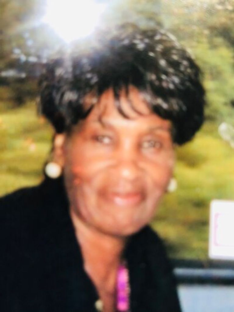 Susie E Lindsey Profile Photo