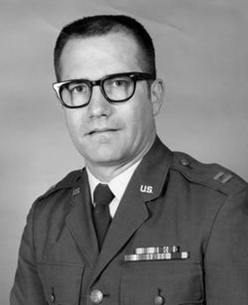 Phillip Dean Bates Profile Photo