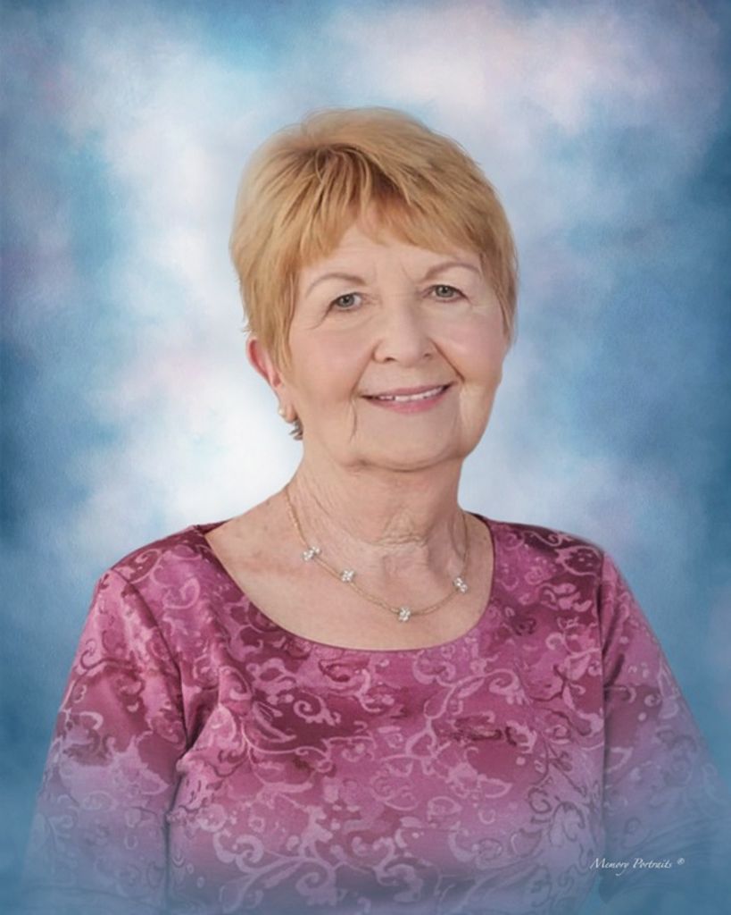 Alphee Liliane Strand