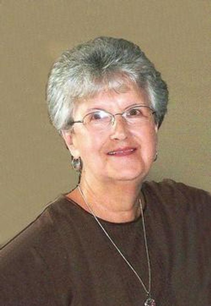 Lois Doss Tucker