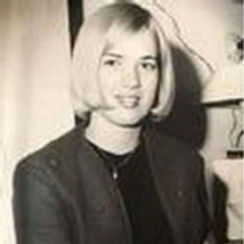 Lesley Lewis