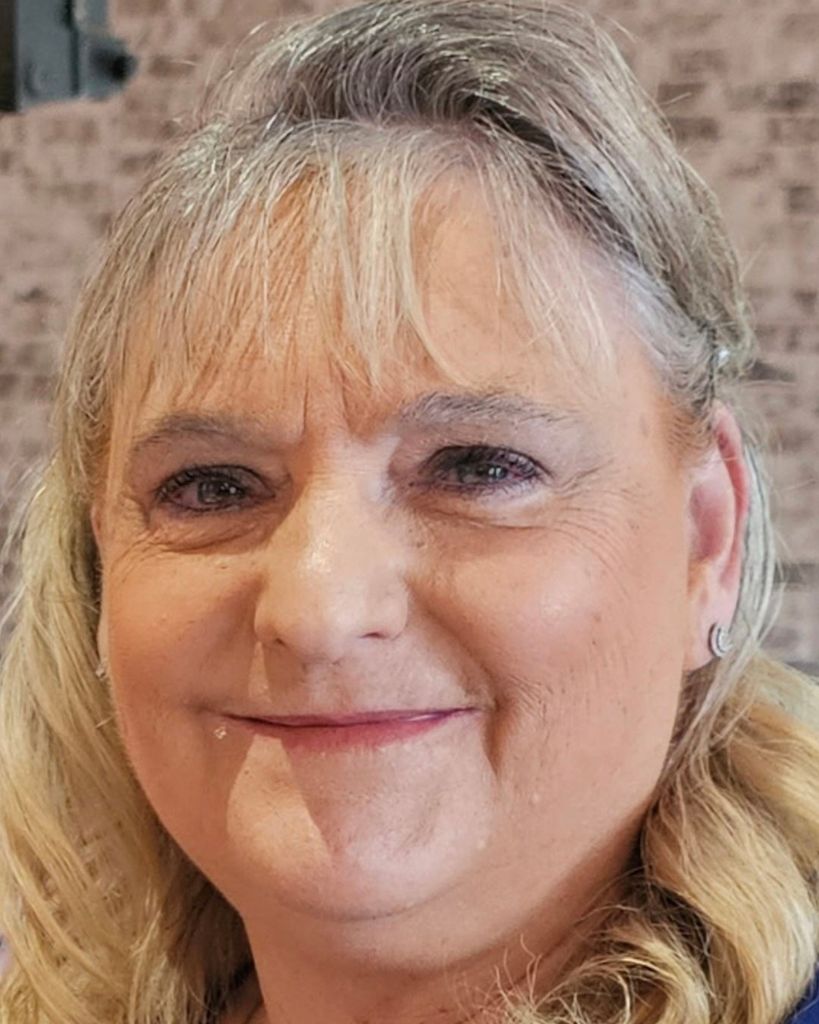 Lisa Gaye DeVille Young Profile Photo