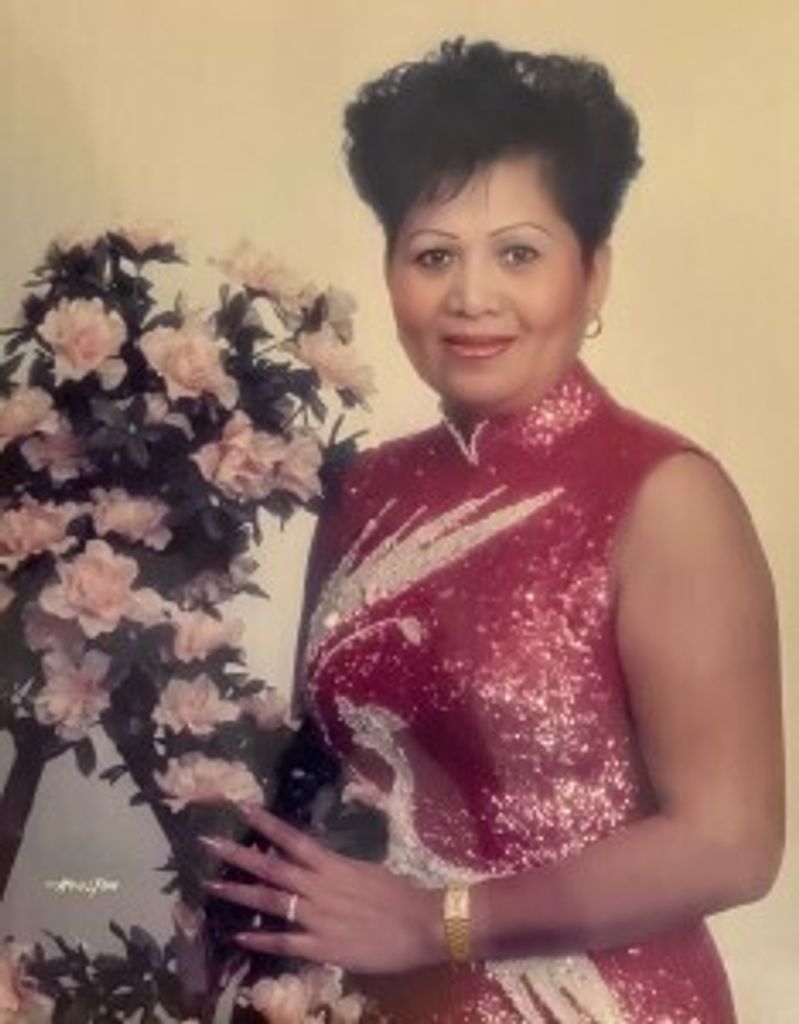 Xuan Hanh Curtis Profile Photo