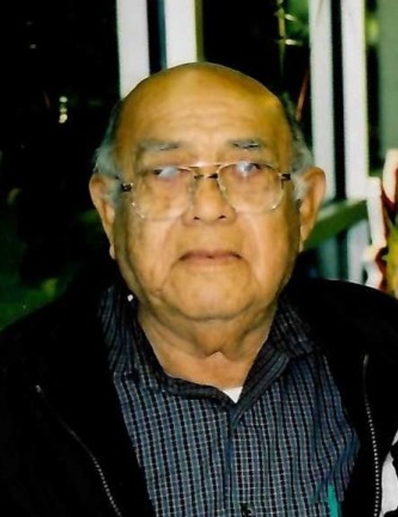 ENCARNACION "CHON" LOPEZ SR.