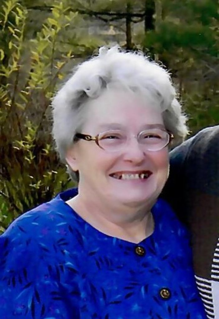 Laura Ellen (Helbert)  Luhring