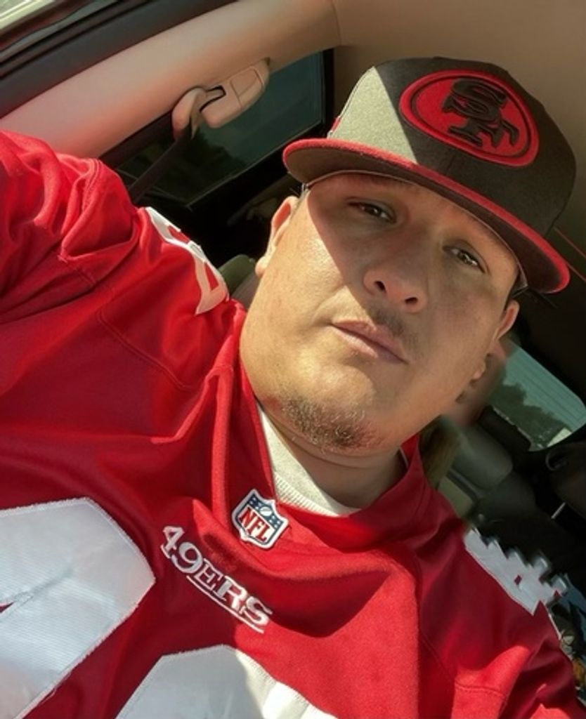 Luis Alberto Salazar Profile Photo