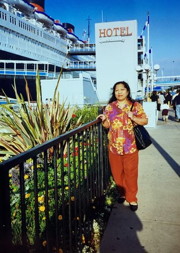 Dulce Montecillo Yanzon photo gallery thumbnail 25 of 56