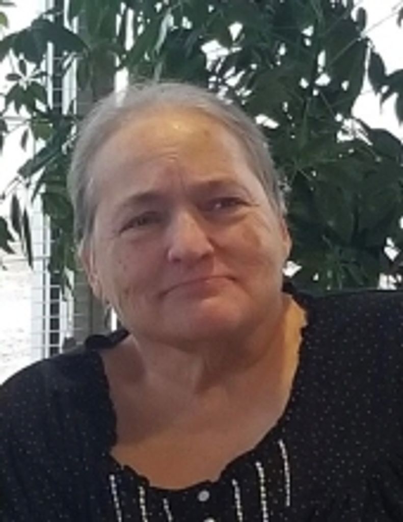 Malinda Sue "Lucky" Summers