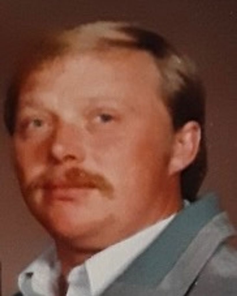 Lloyd Mackling