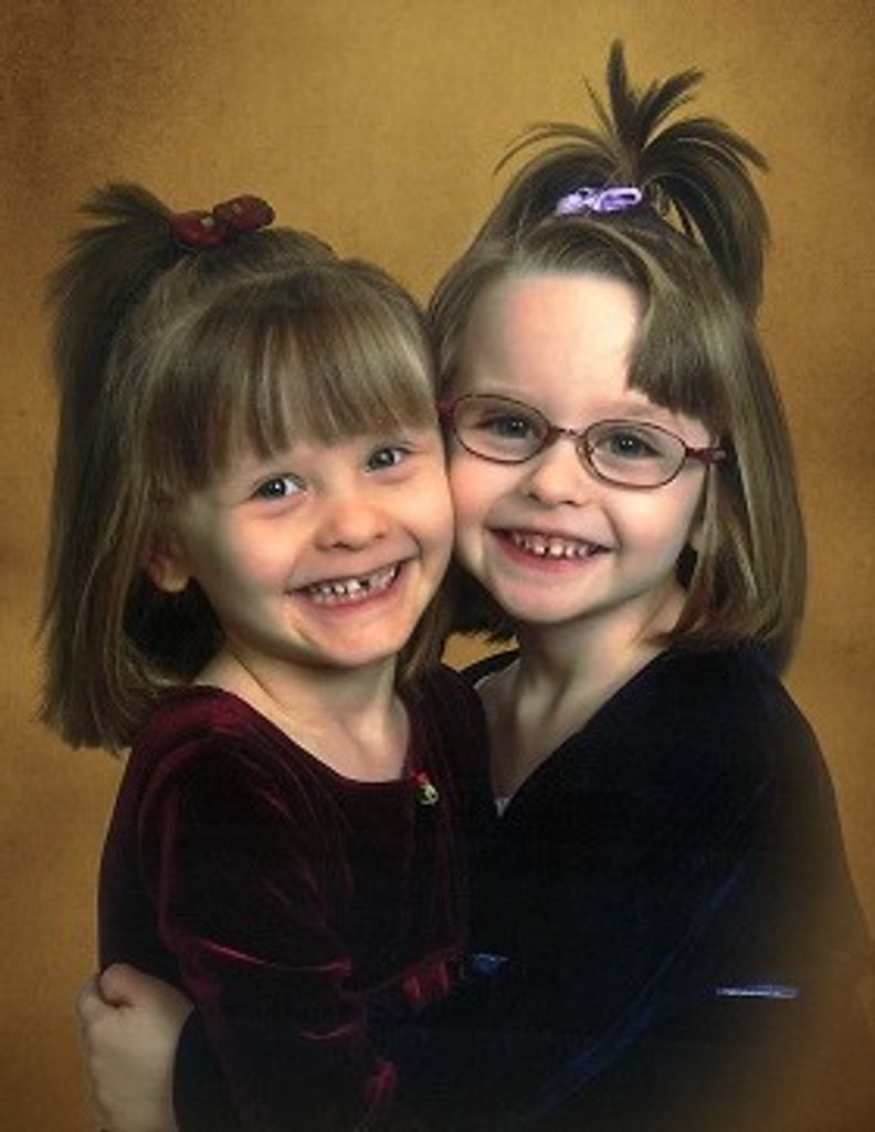 Makayla & Addison Henning