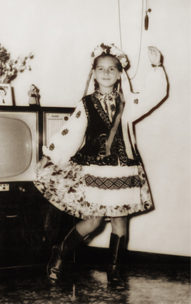 Tamara Ilona Robertson Profile Photo