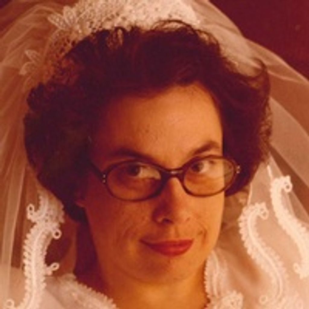 Mary M Kuhn