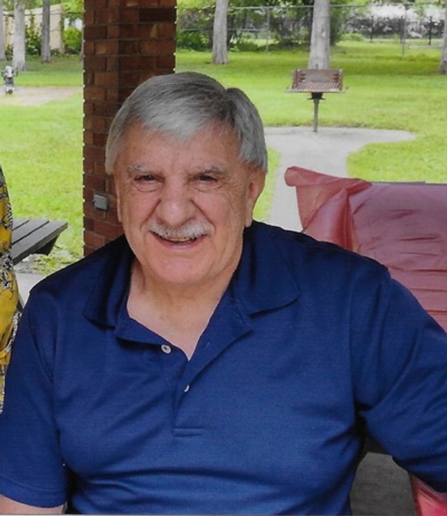 Leon Manternach Profile Photo